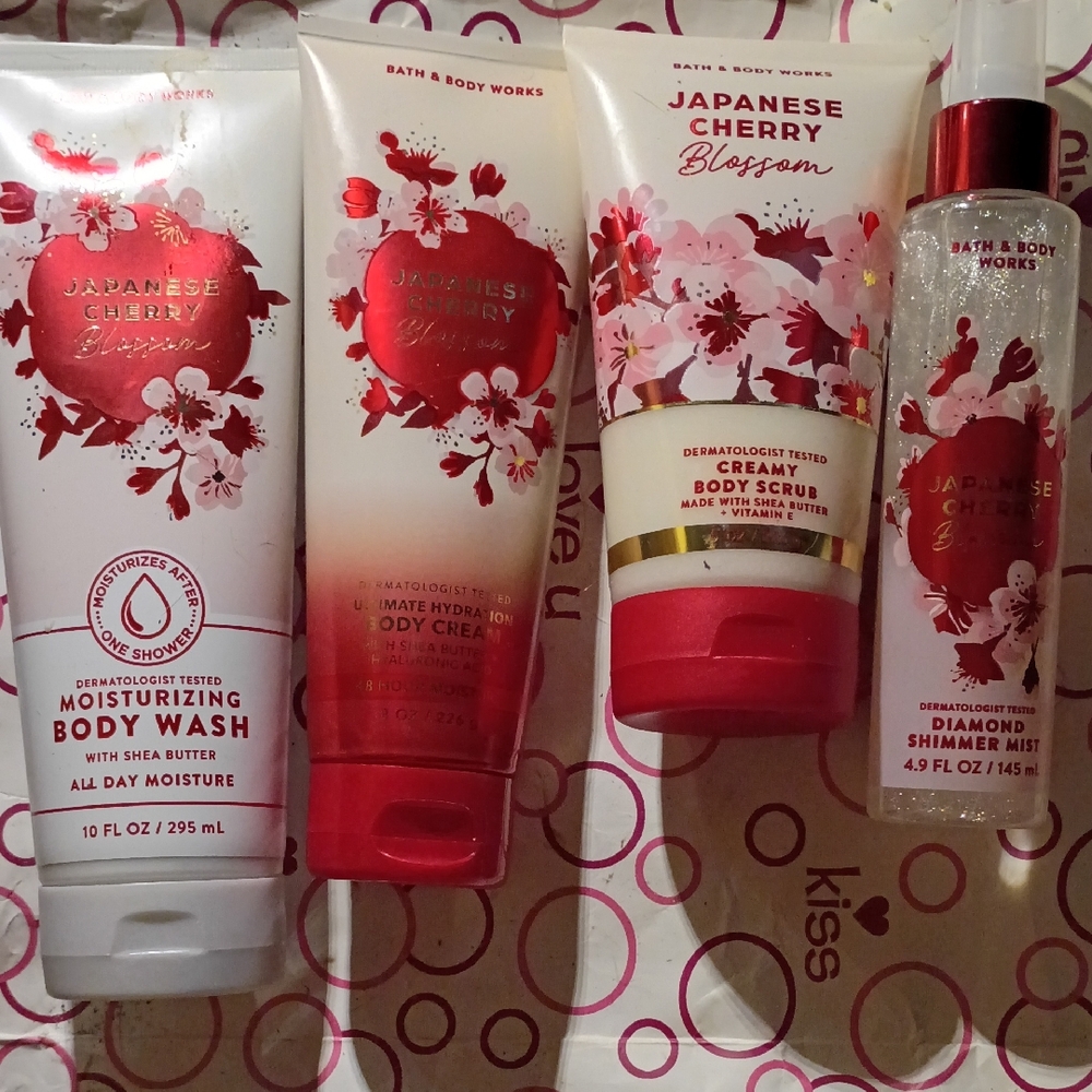 Both & Body Works (4) Japanese cherry blossom Body Cream, Wash, Scrub, SHimmer
